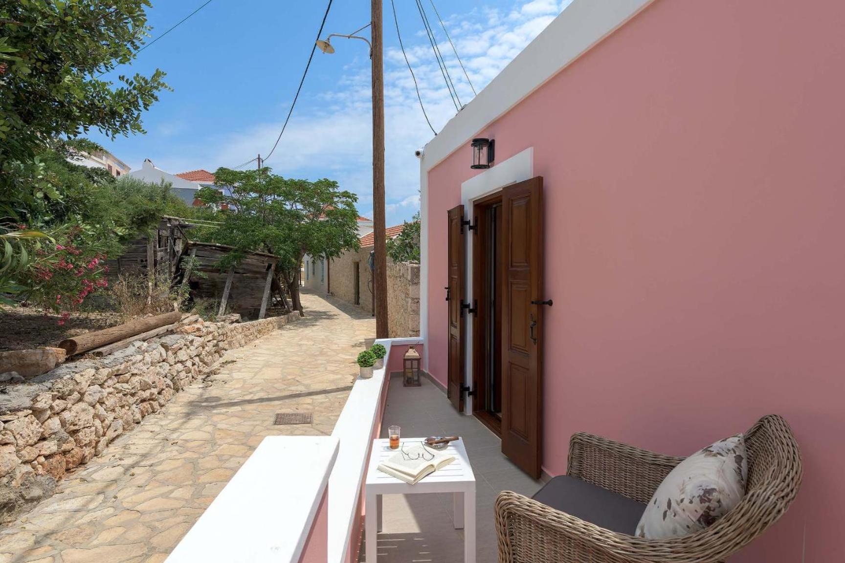 Captain'S Memories Stylish Harbour Apartments Chalki Town Exteriér fotografie