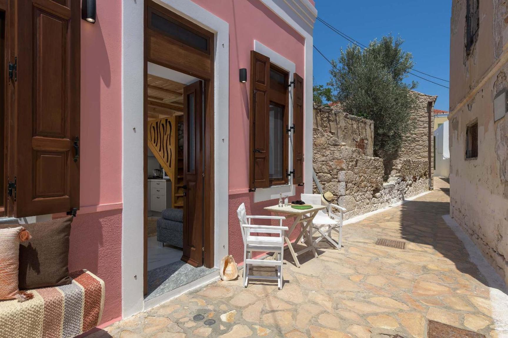 Captain'S Memories Stylish Harbour Apartments Chalki Town Exteriér fotografie